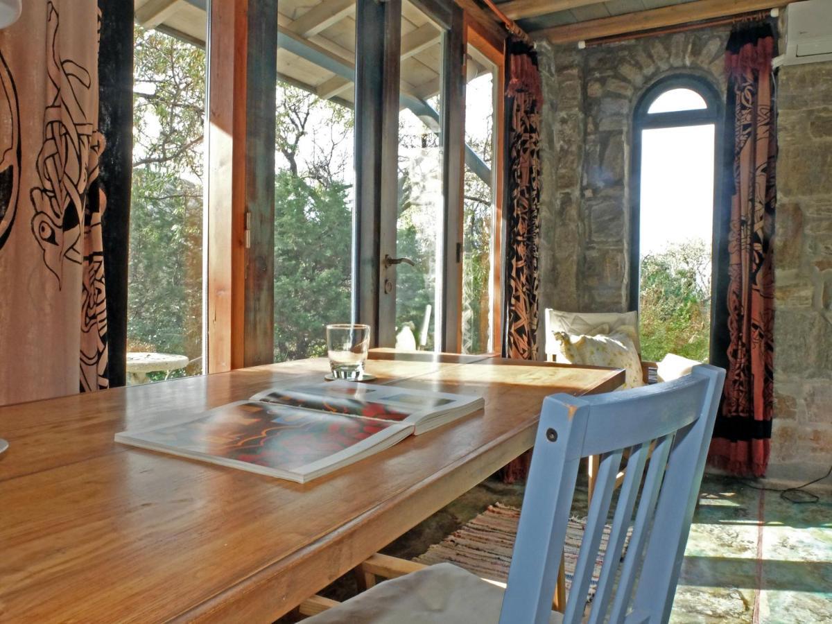 To The Garden Guest House Angairia Bagian luar foto