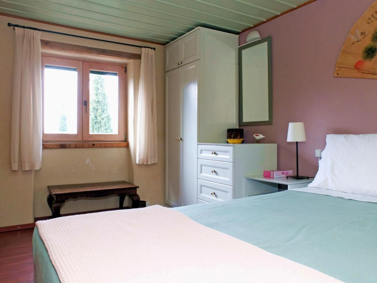 To The Garden Guest House Angairia Bagian luar foto